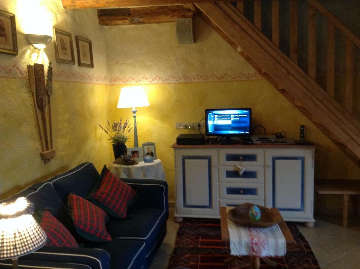 Bed and Breakfast East Wind Medea Zewnętrze zdjęcie